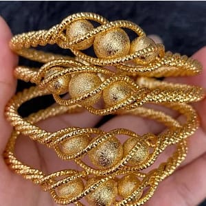 Bangle bracelet